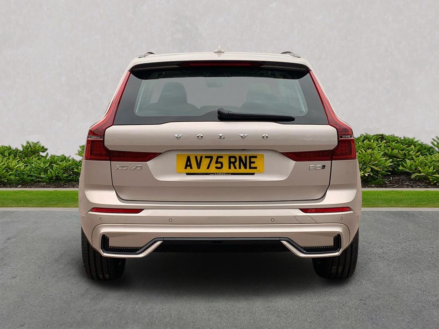 Used Volvo XC60 2025 for sale - 76198341: Photo 4