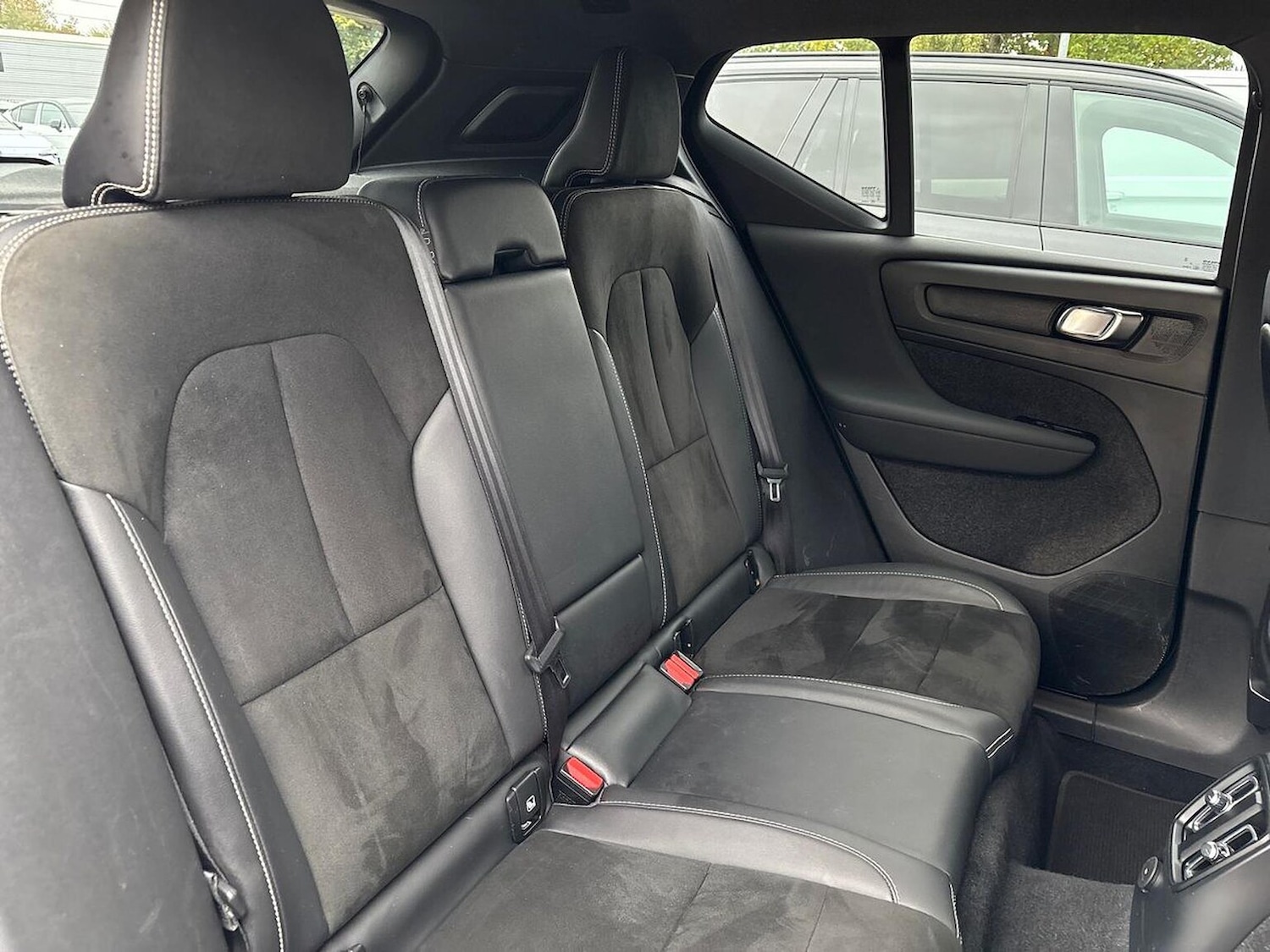 Used Volvo XC40 2022 for sale - 76287295: Photo 16