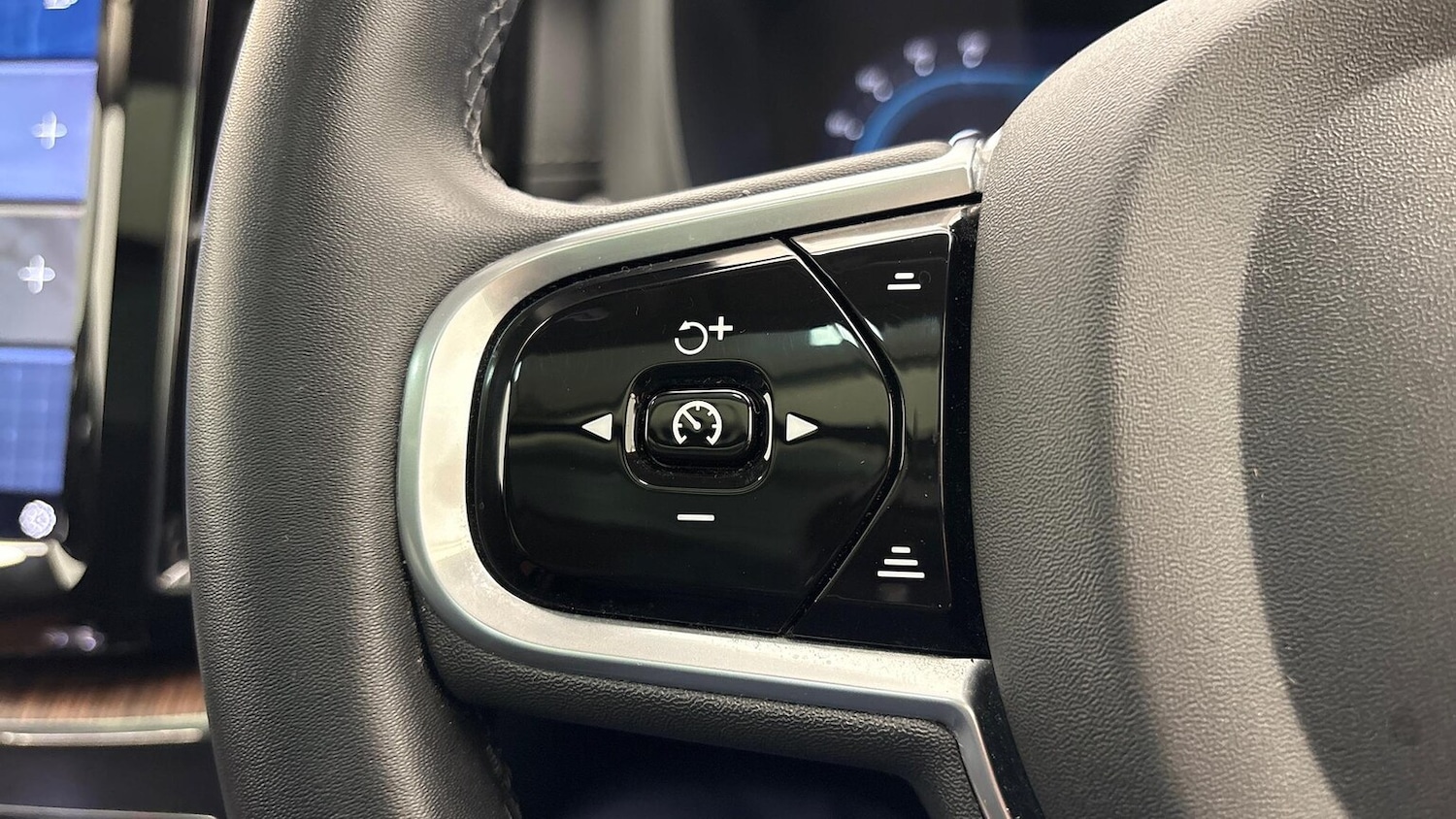 Used Volvo XC60 2022 for sale - 77487466: Photo 27