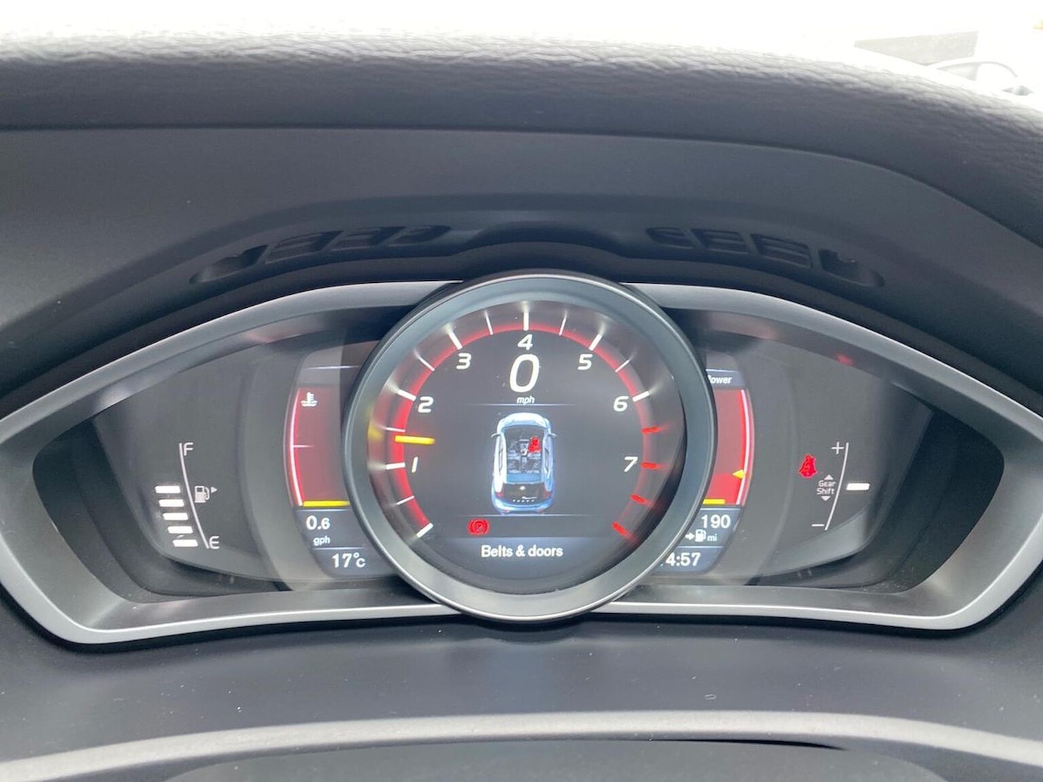 Used Volvo V40 2014 for sale - 76236959: Photo 10