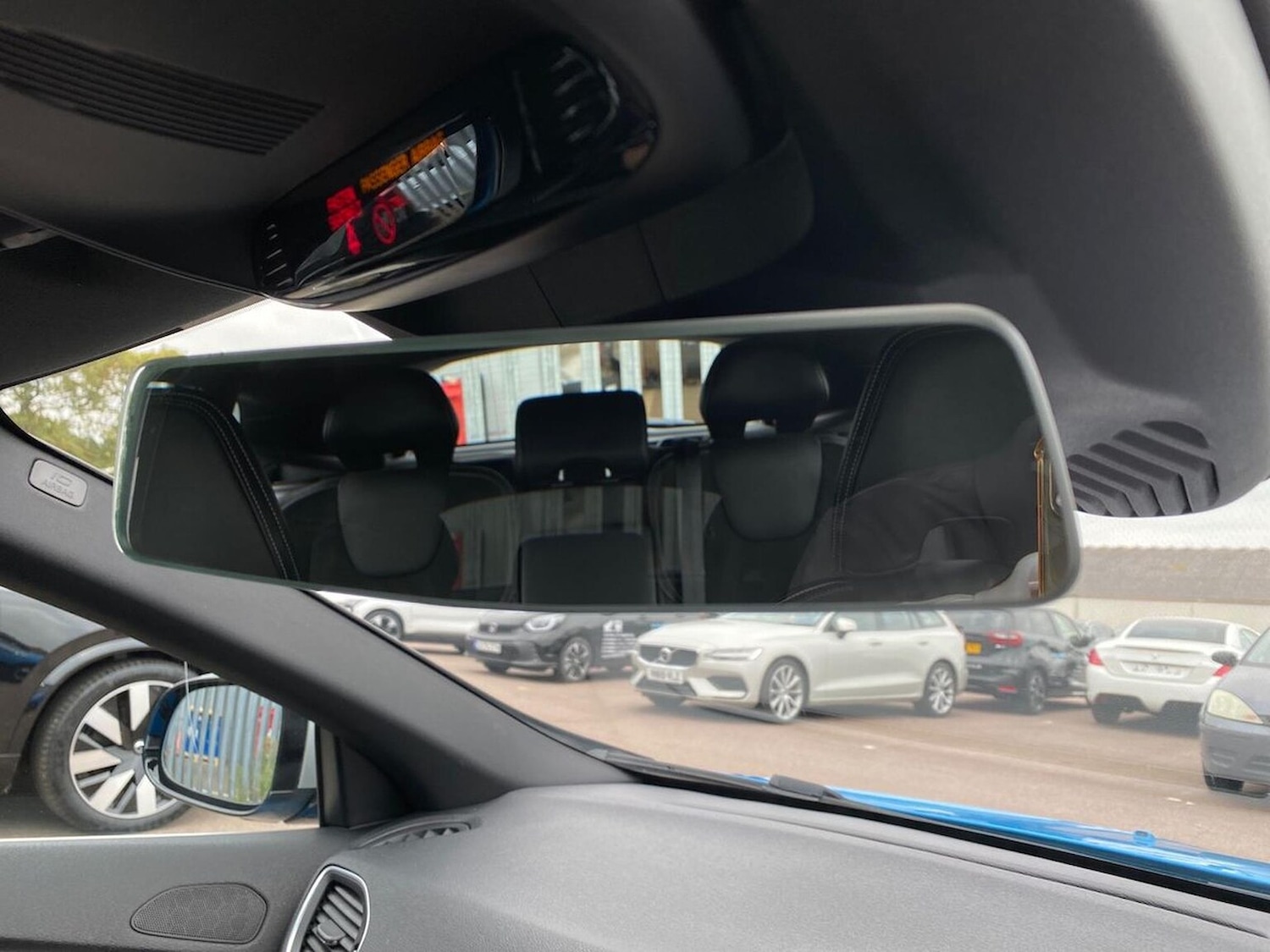 Used Volvo V40 2014 for sale - 76236959: Photo 14