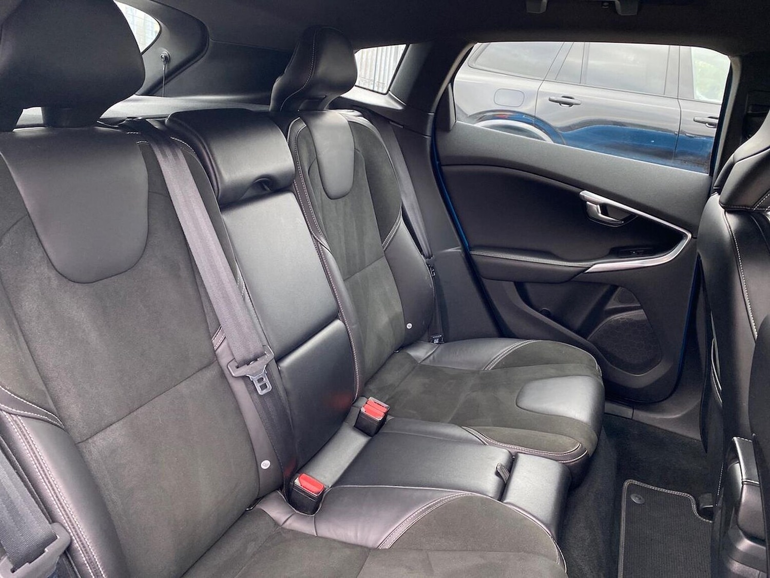 Used Volvo V40 2014 for sale - 76236959: Photo 16