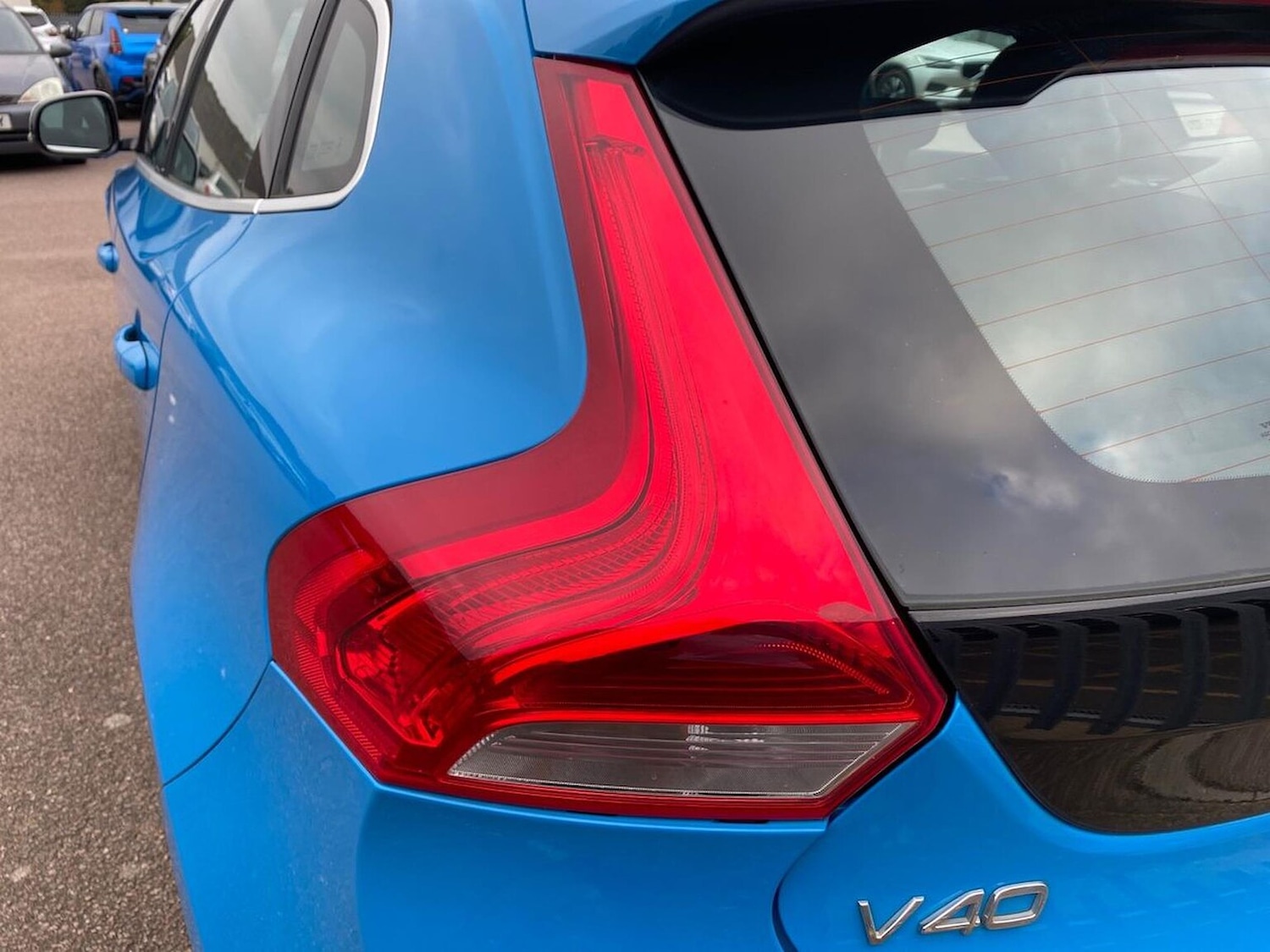 Used Volvo V40 2014 for sale - 76236959: Photo 34