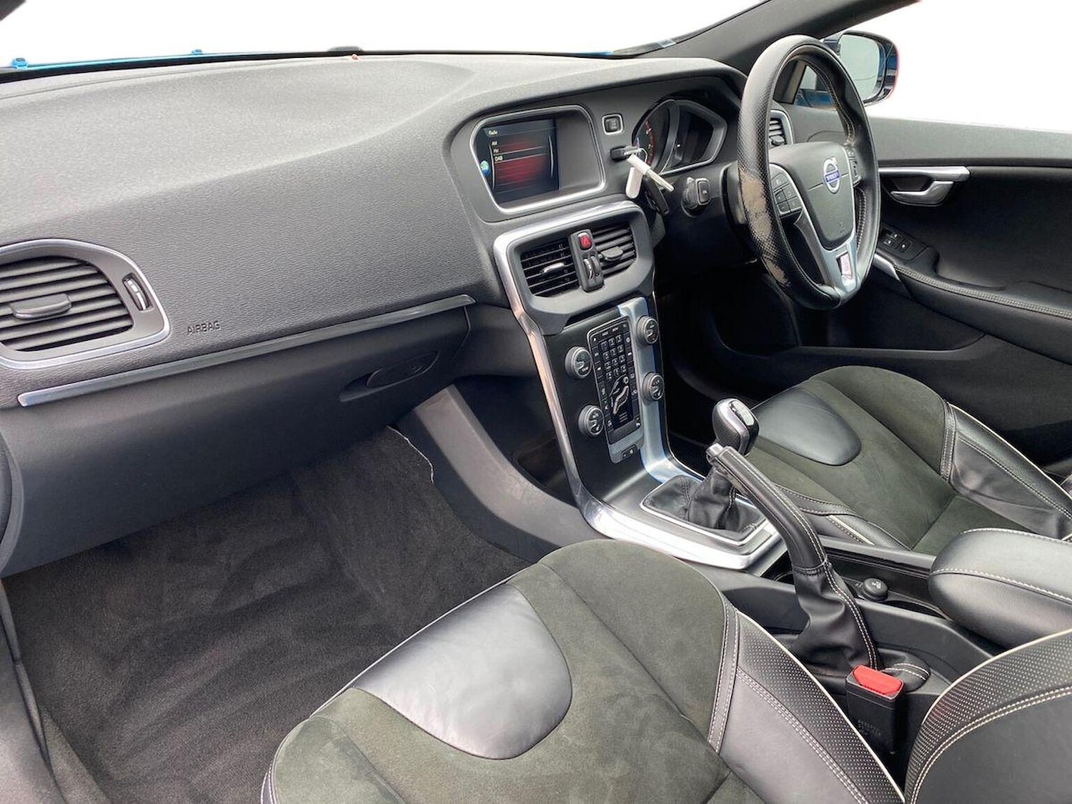 Used Volvo V40 2014 for sale - 76236959: Photo 7