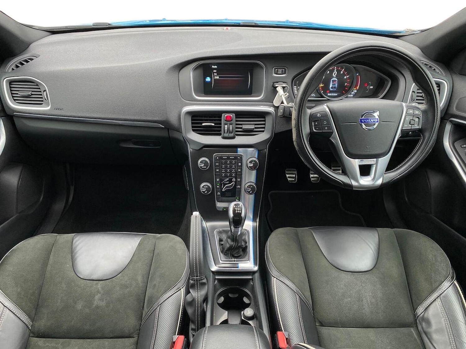 Used Volvo V40 2014 for sale - 76236959: Photo 8