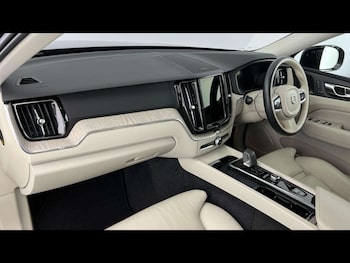 Used Volvo XC60 2023 for sale - 78847824: Photo