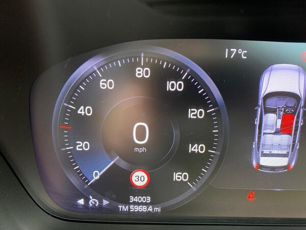 Used Volvo XC40 2022 for sale - 76194459: Photo 31