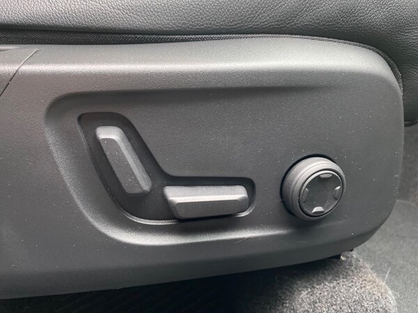 Used Volvo XC40 2024 for sale - 76236962: Photo 30