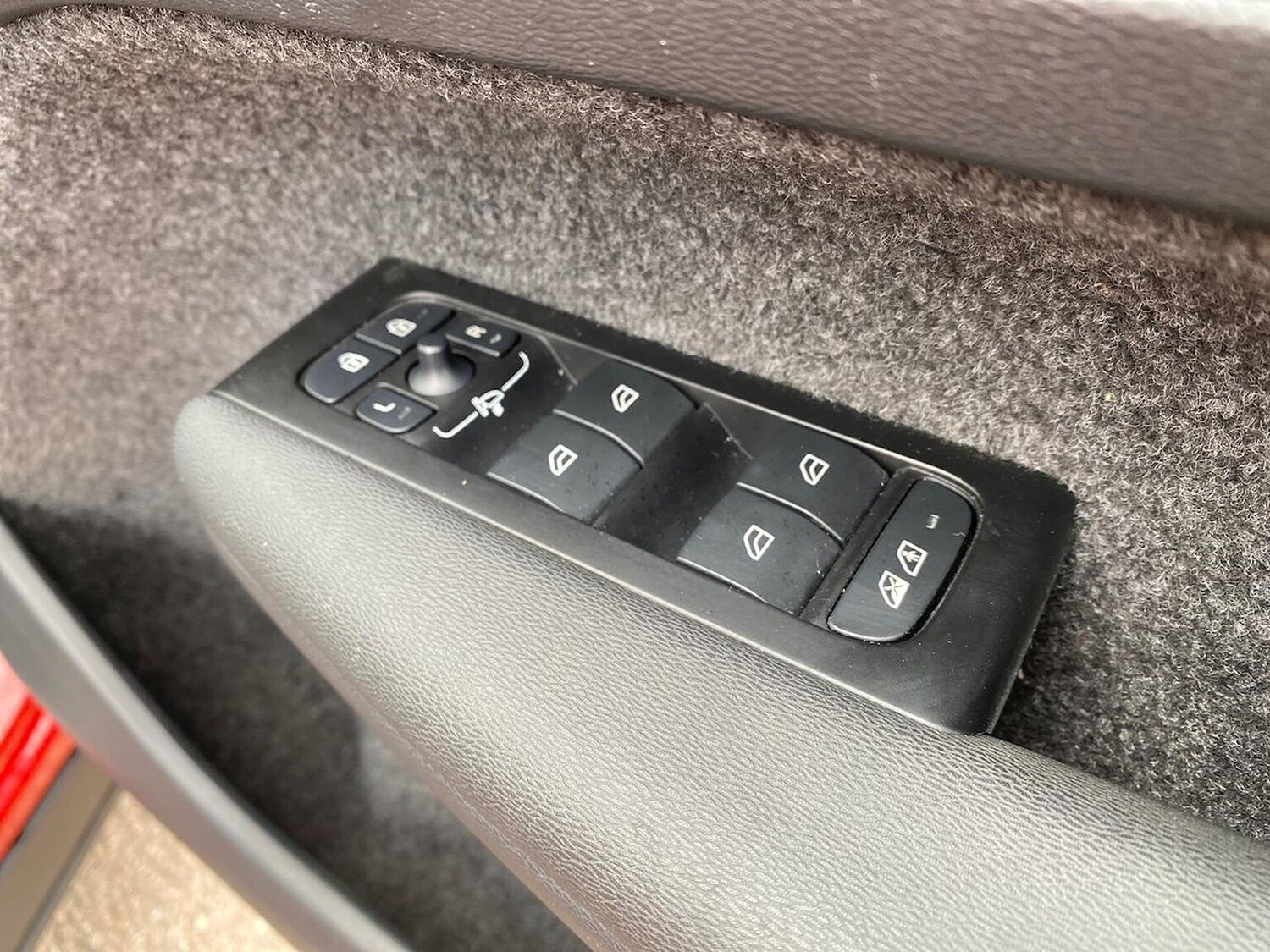 Used Volvo XC40 2022 for sale - 78194075: Photo 21