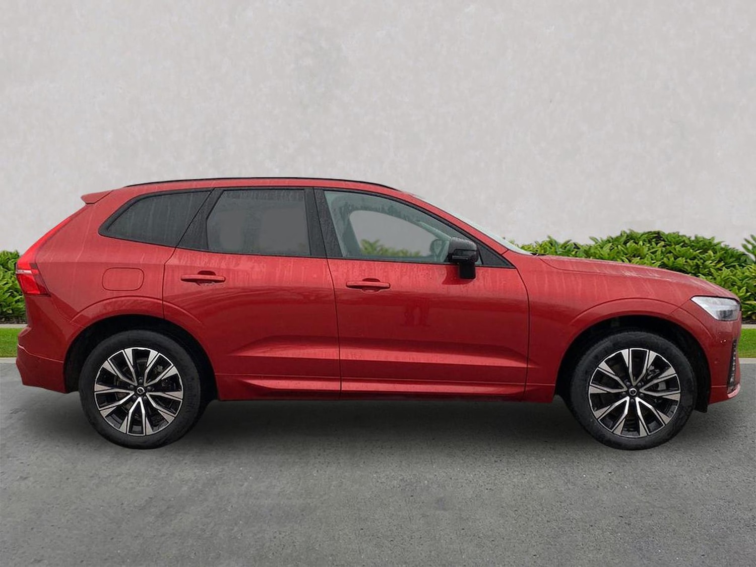 Used Volvo XC60 2023 for sale - 77973964: Photo 3