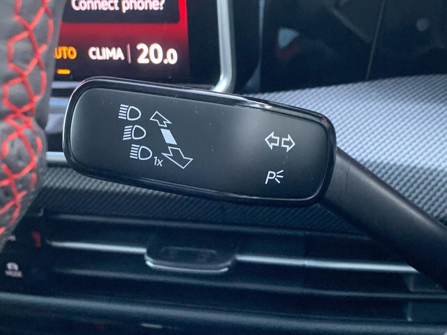 Used Volkswagen Golf 2025 for sale - 77028051: Photo 29