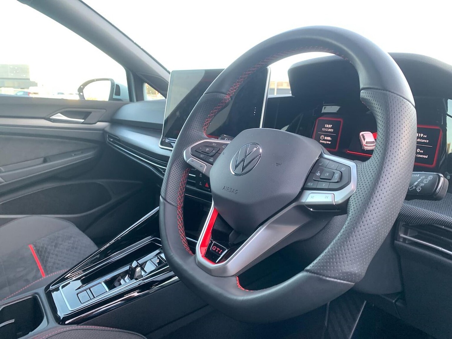 Used Volkswagen Golf 2025 for sale - 77028051: Photo 37