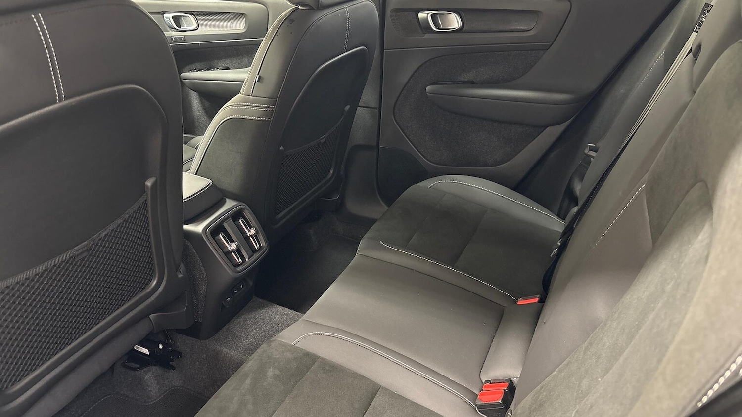 Used Volvo XC40 2025 for sale - 76422381: Photo 12