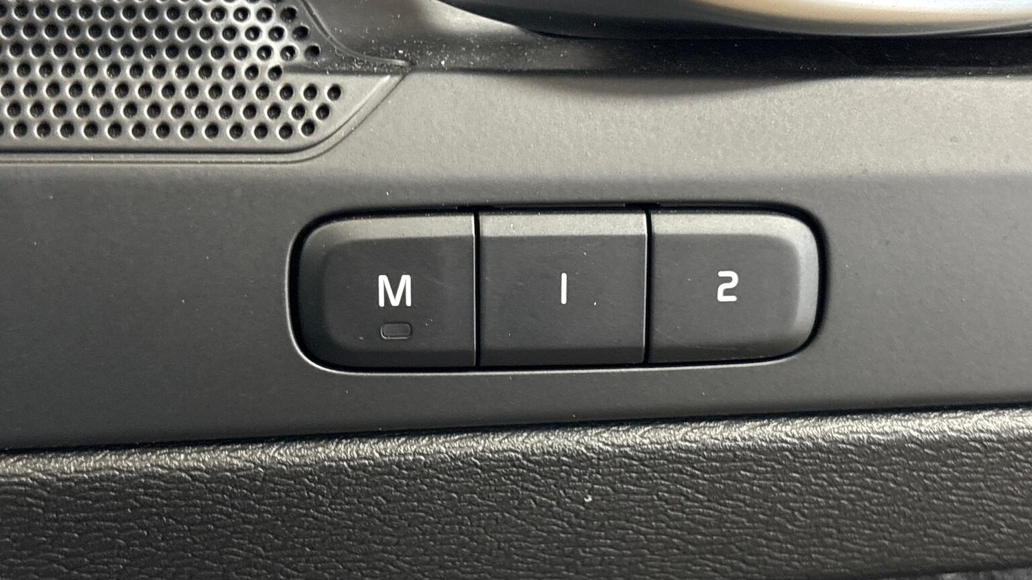 Used Volvo XC40 2025 for sale - 76422381: Photo 16