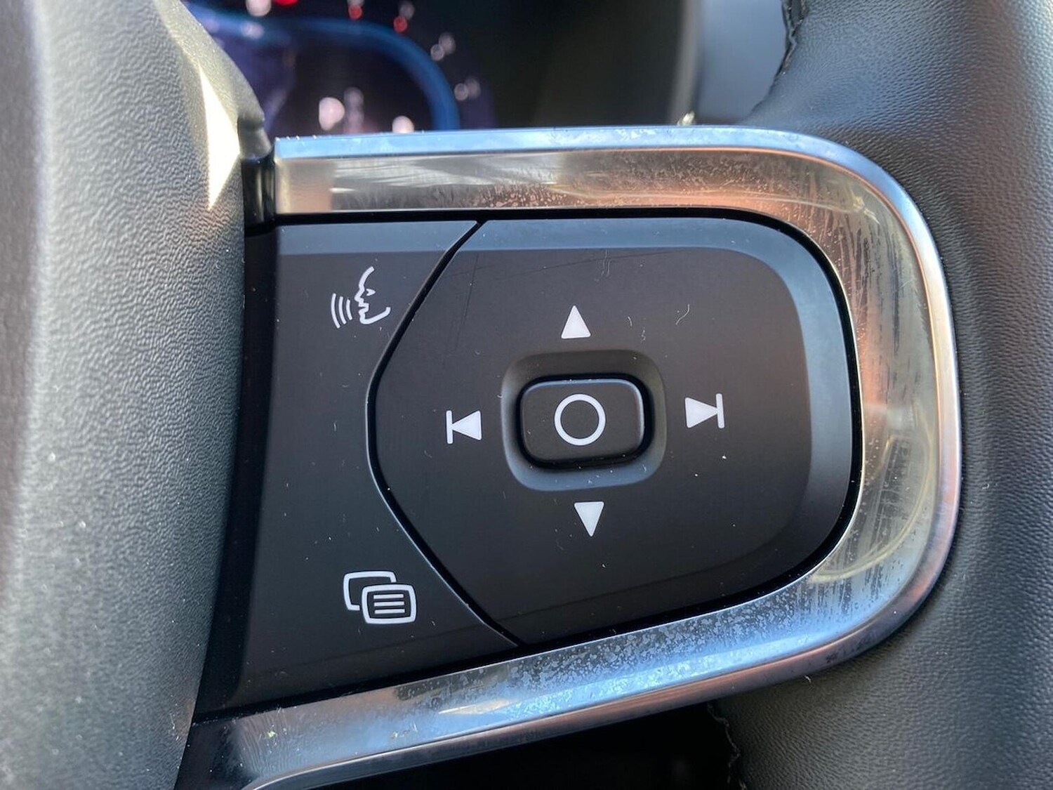 Used Volvo XC40 2025 for sale - 76422381: Photo 26