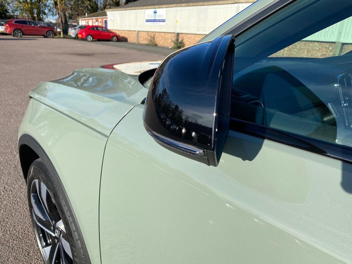 Used Volvo XC40 2025 for sale - 76422381: Photo 37