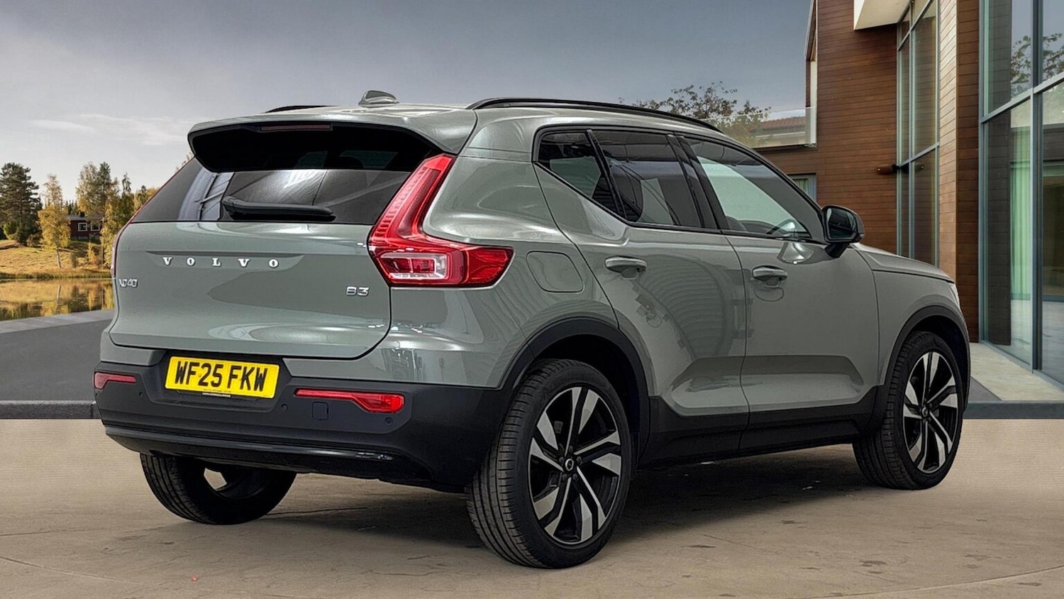 Used Volvo XC40 2025 for sale - 76422381: Photo 4