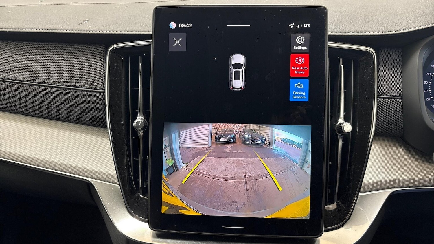 Used Volvo XC90 2025 for sale - 76969035: Photo 23