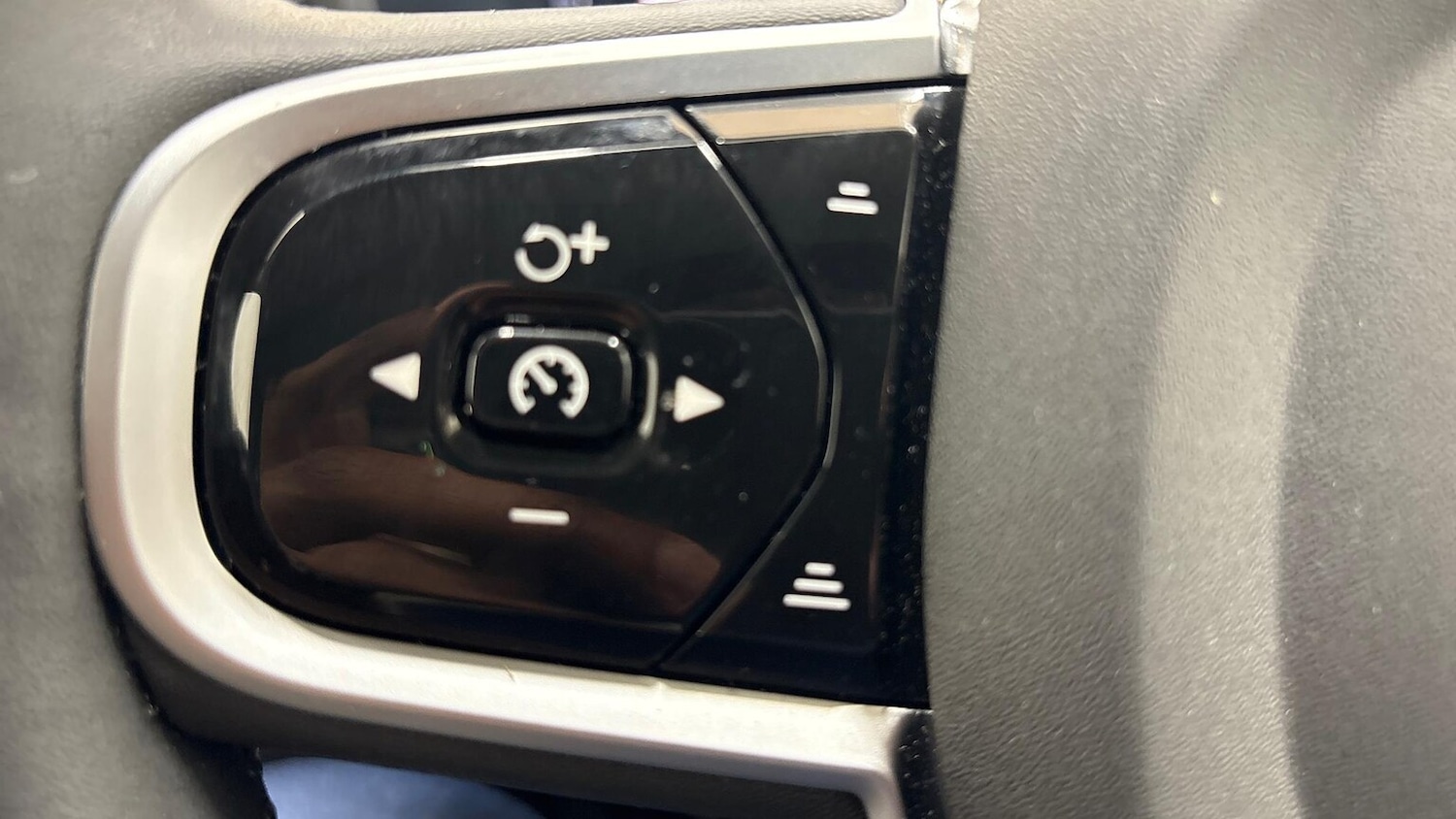 Used Volvo XC90 2025 for sale - 76969035: Photo 27