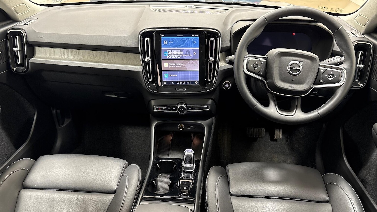 Used Volvo XC40 2025 for sale - 76422374: Photo 11