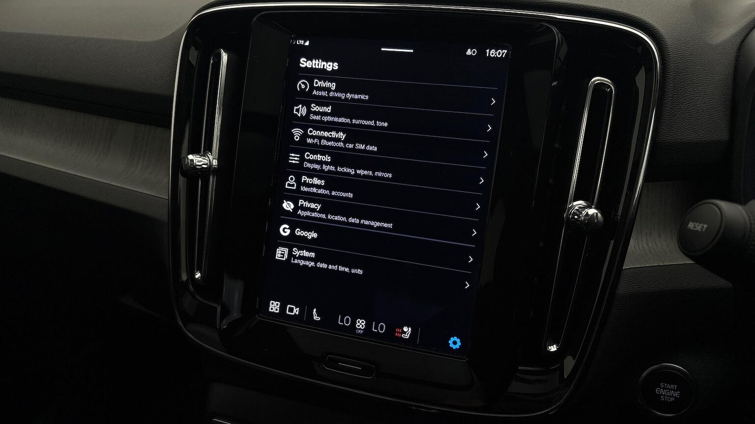 Used Volvo XC40 2025 for sale - 76422374: Photo 28