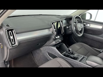 Used Volvo XC40 2022 for sale - 78584519: Photo