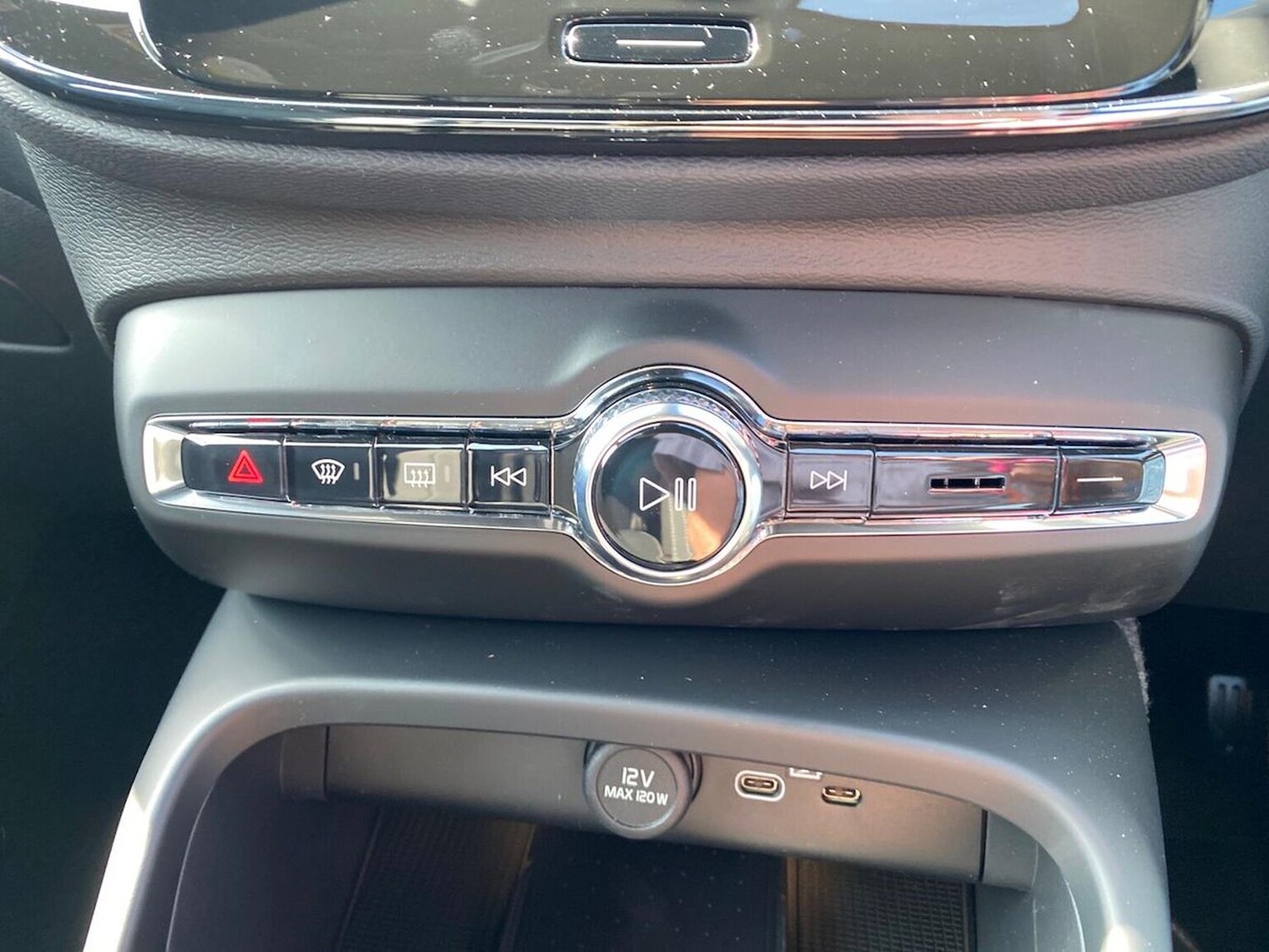 Used Volvo XC40 2025 for sale - 77522167: Photo 21