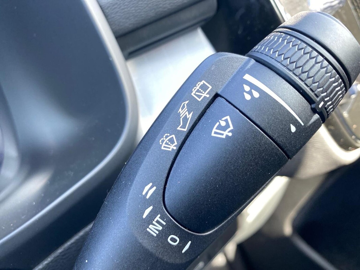 Used Volvo XC40 2025 for sale - 77522167: Photo 27