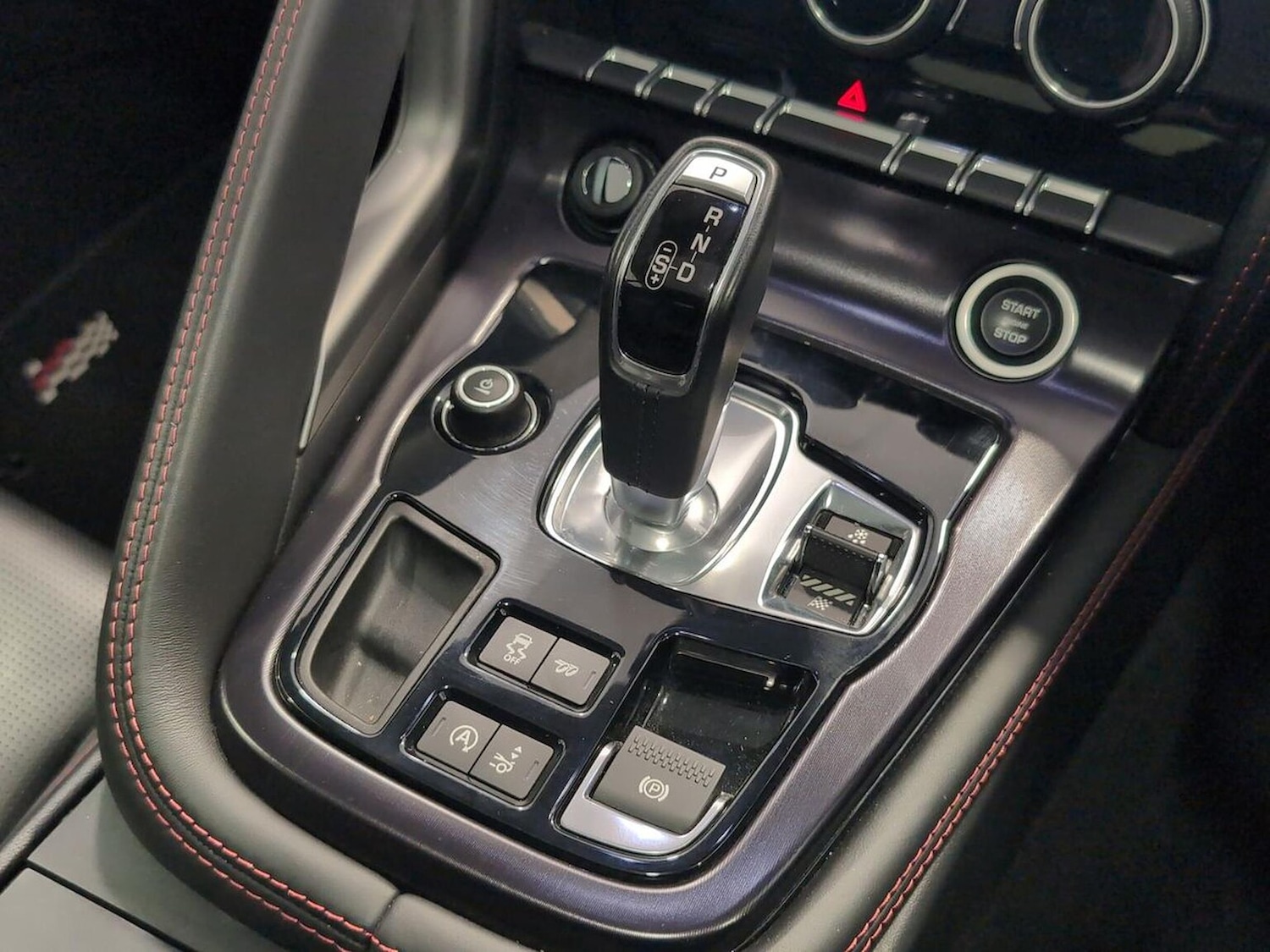 Used Jaguar F-Type 2019 for sale - 76735553: Photo 13