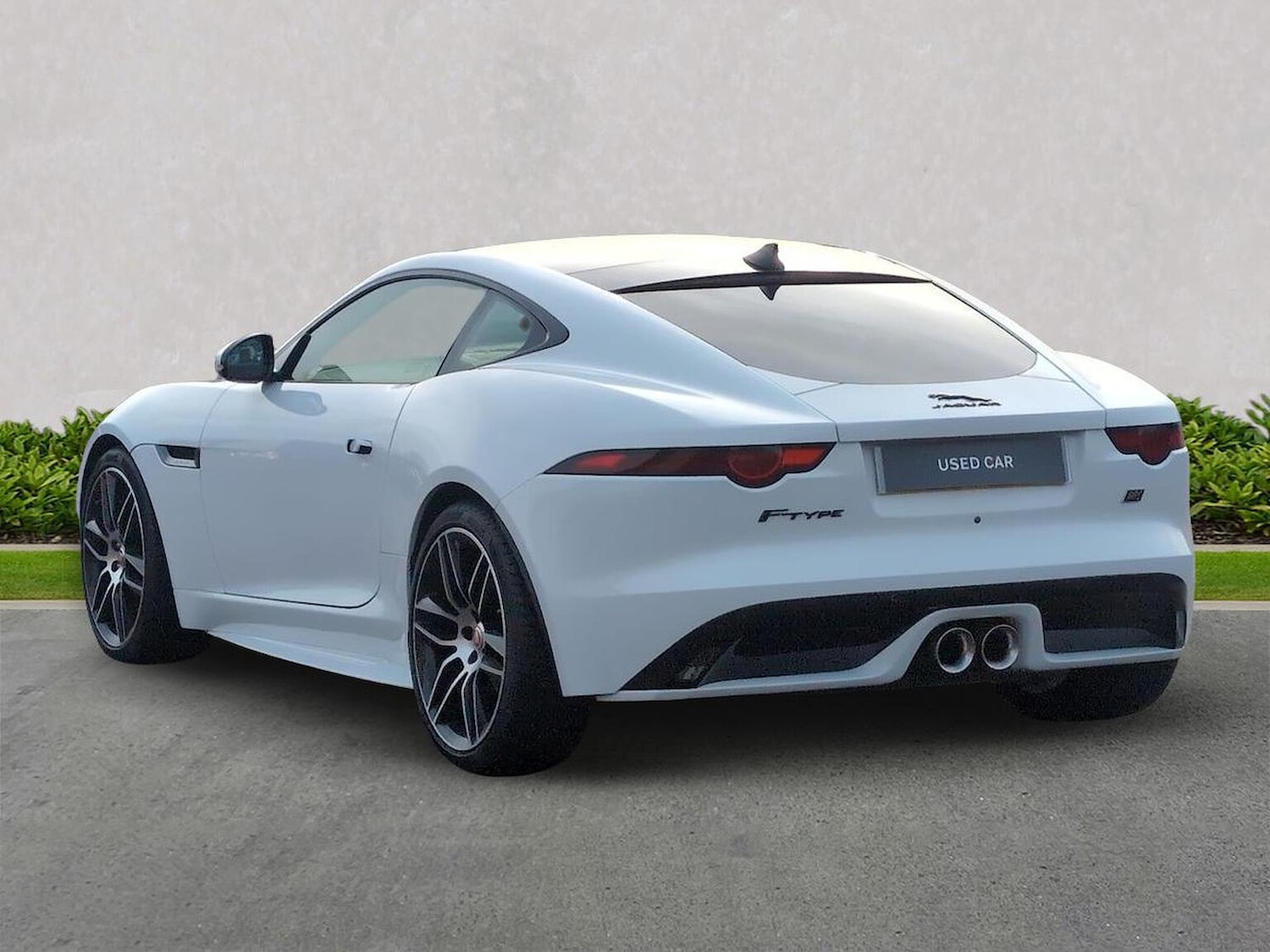 Used Jaguar F-Type 2019 for sale - 76735553: Photo 2