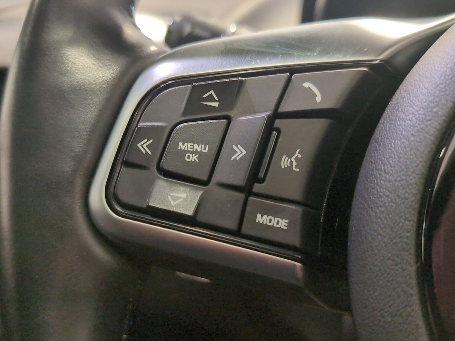 Used Jaguar F-Type 2019 for sale - 76735553: Photo 27