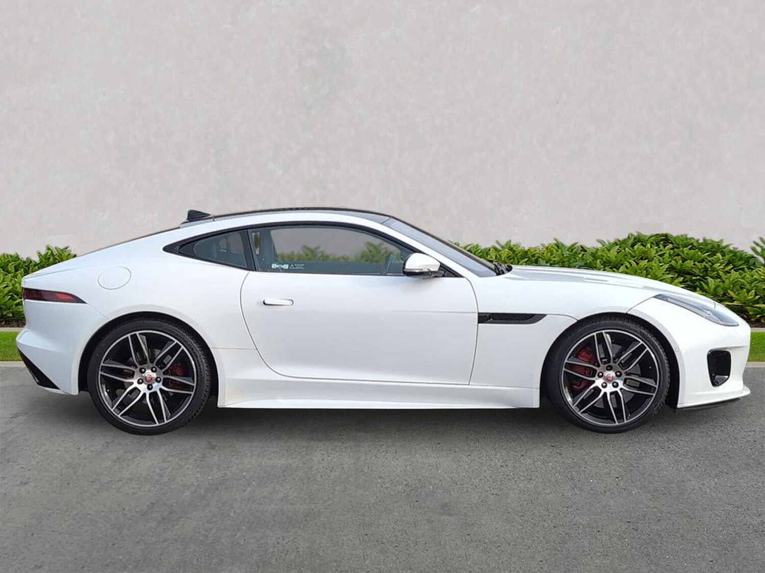 Used Jaguar F-Type 2019 for sale - 76735553: Photo 3