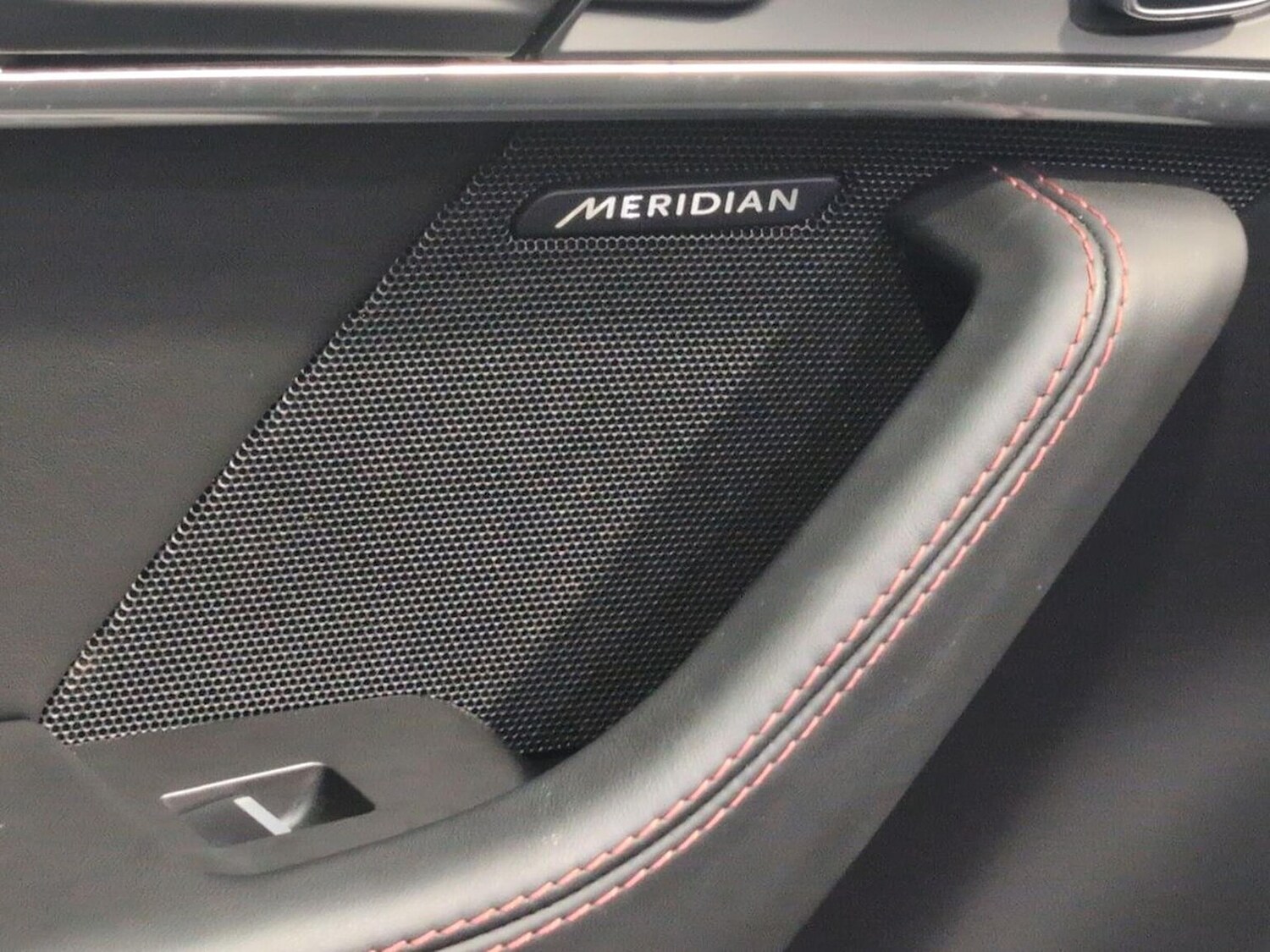 Used Jaguar F-Type 2019 for sale - 76735553: Photo 31