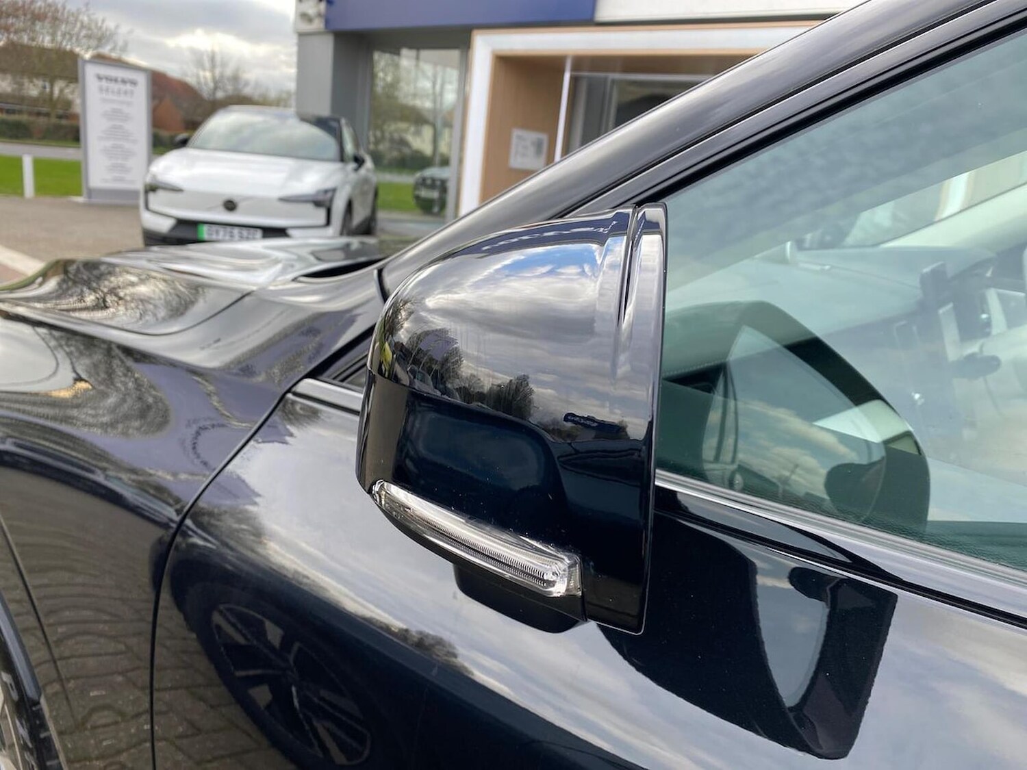 Used Volvo XC60 2025 for sale - 78194005: Photo 40