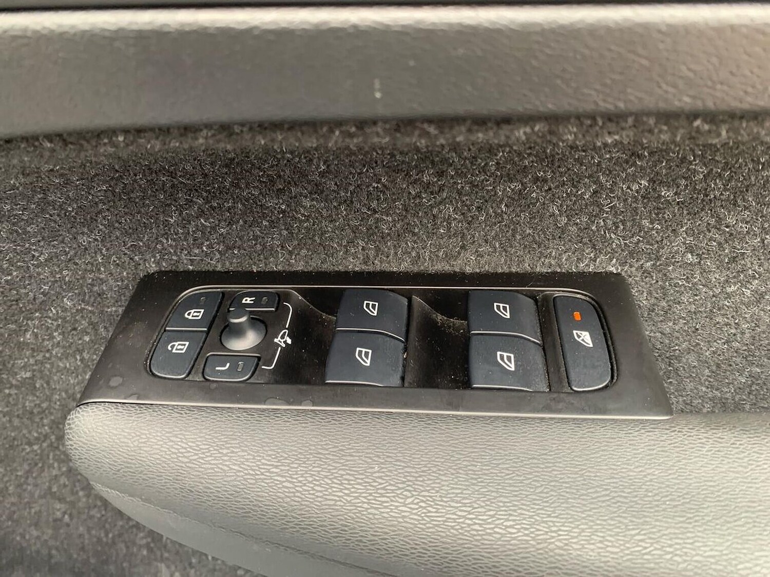 Used Volvo XC40 2021 for sale - 75957070: Photo 21