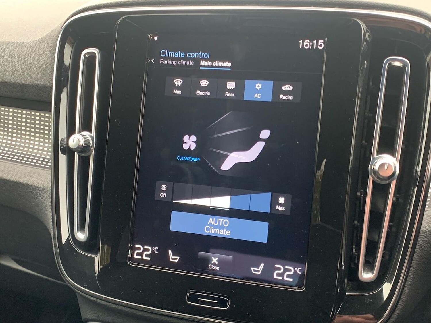 Used Volvo XC40 2021 for sale - 75957070: Photo 25