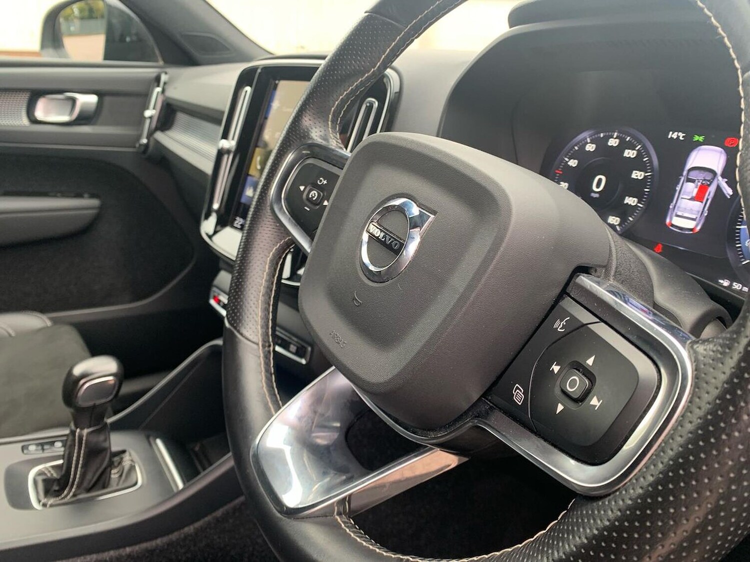 Used Volvo XC40 2021 for sale - 75957070: Photo 26