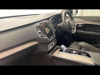 Used Volvo XC90 2023 for sale - 79380095: Photo