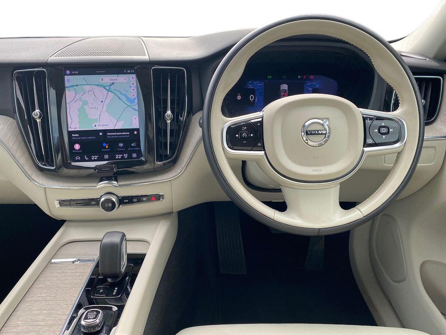 Used Volvo XC60 2023 for sale - 78193838: Photo 11