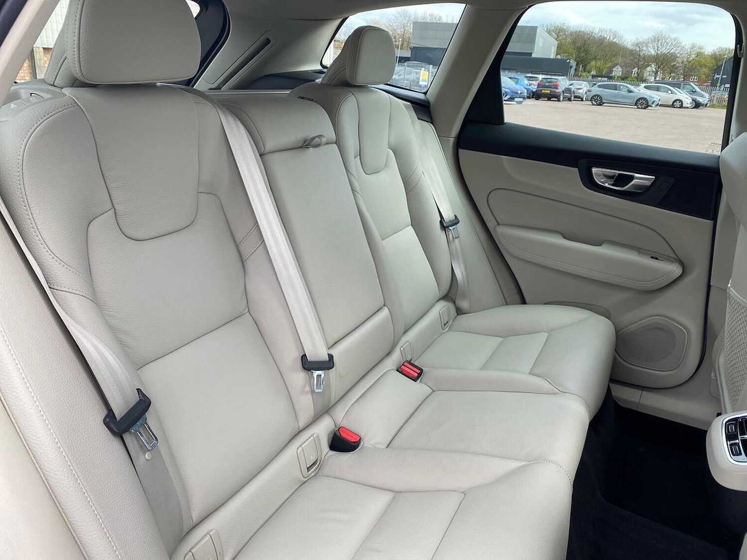 Used Volvo XC60 2023 for sale - 78193838: Photo 18