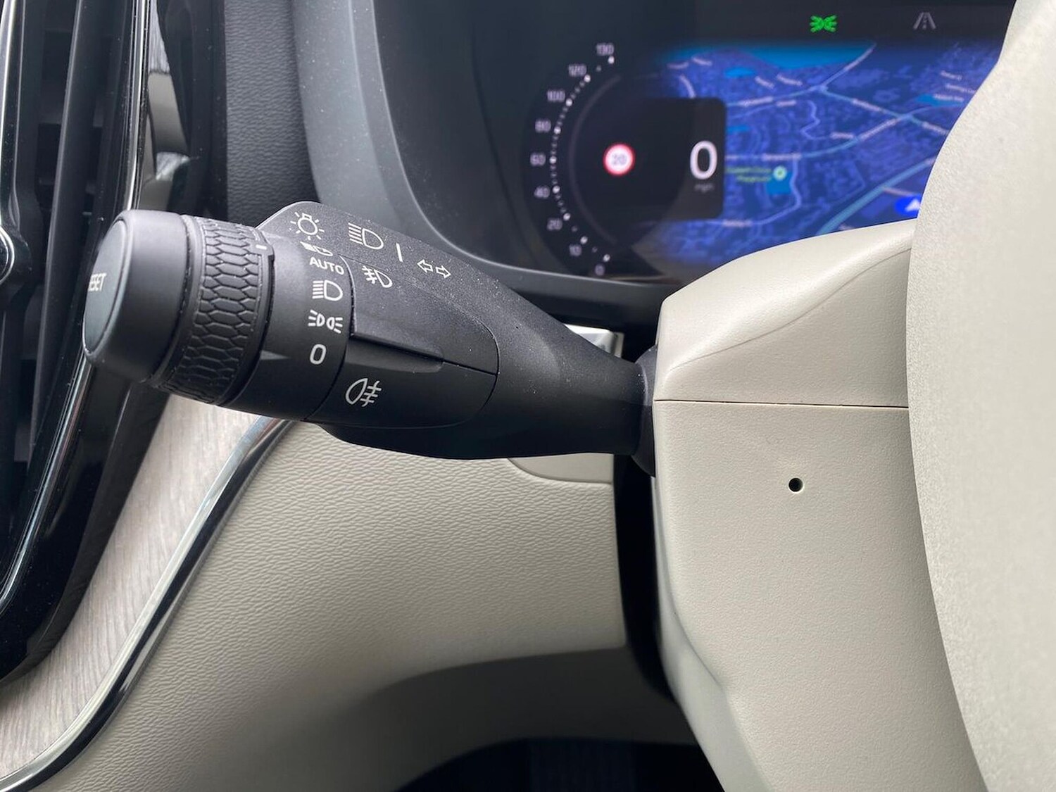 Used Volvo XC60 2023 for sale - 78193838: Photo 31