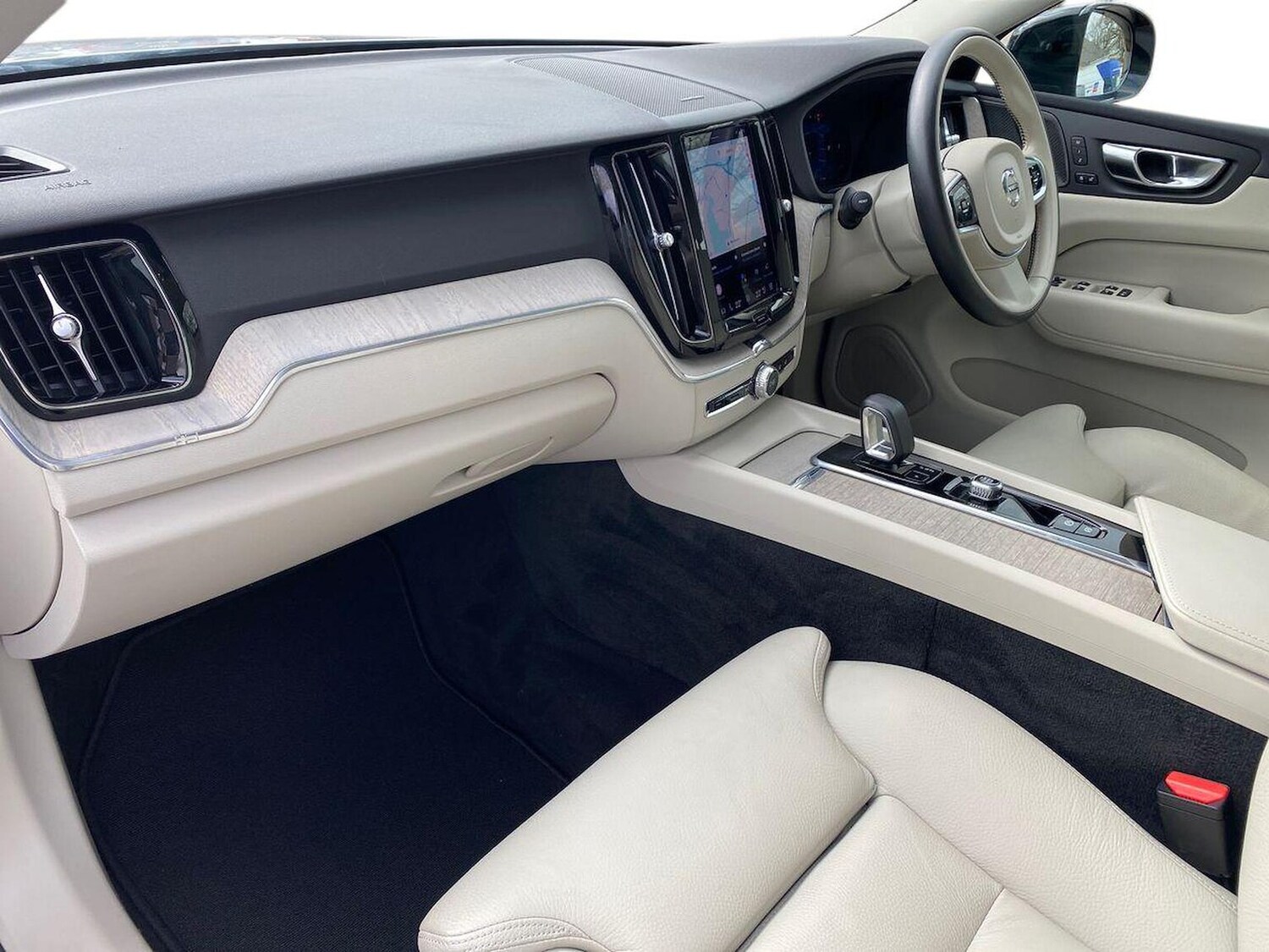 Used Volvo XC60 2023 for sale - 78193838: Photo 9