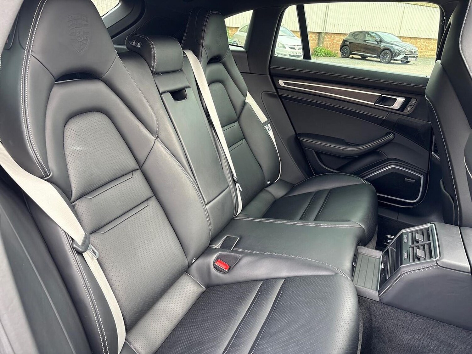 Used Porsche Panamera 2023 for sale - 78193979: Photo 16