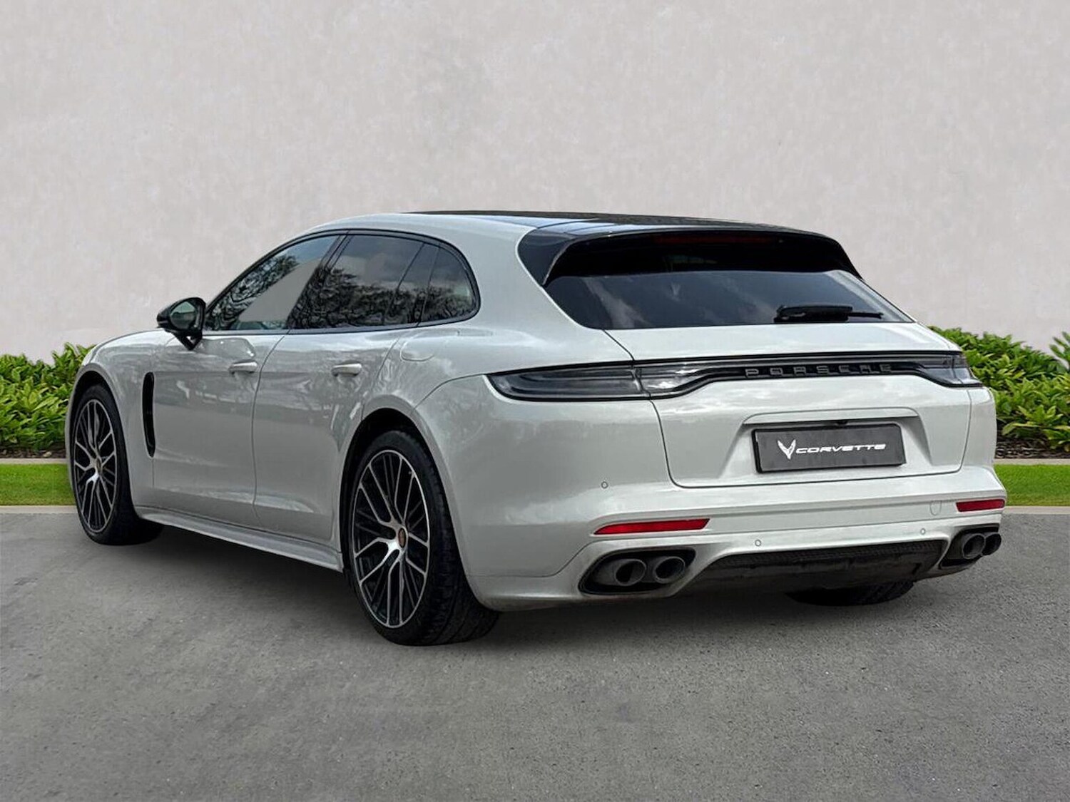 Used Porsche Panamera 2023 for sale - 78193979: Photo 2