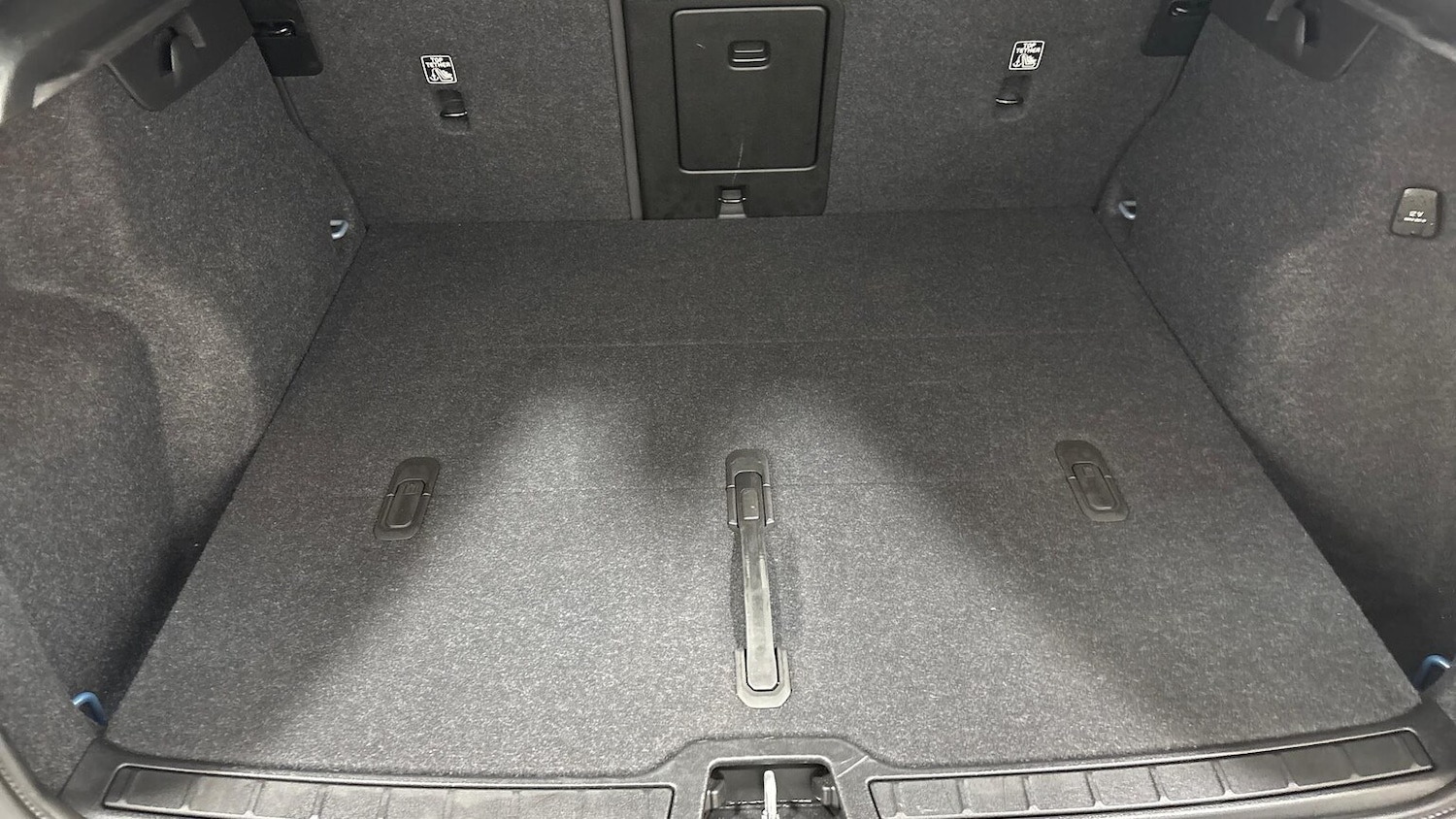 Used Volvo XC40 2025 for sale - 76422369: Photo 13