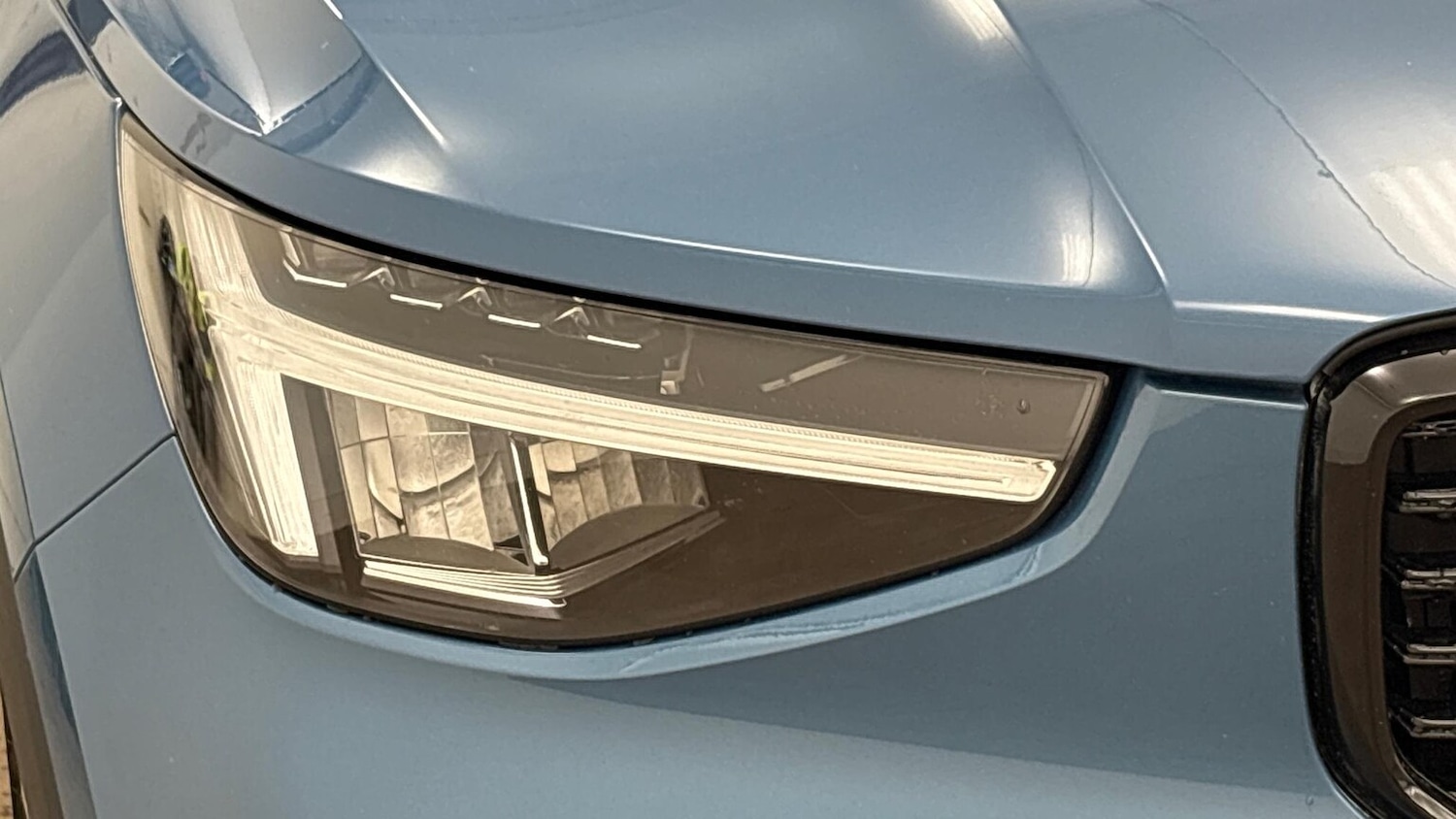 Used Volvo XC40 2025 for sale - 76422369: Photo 17