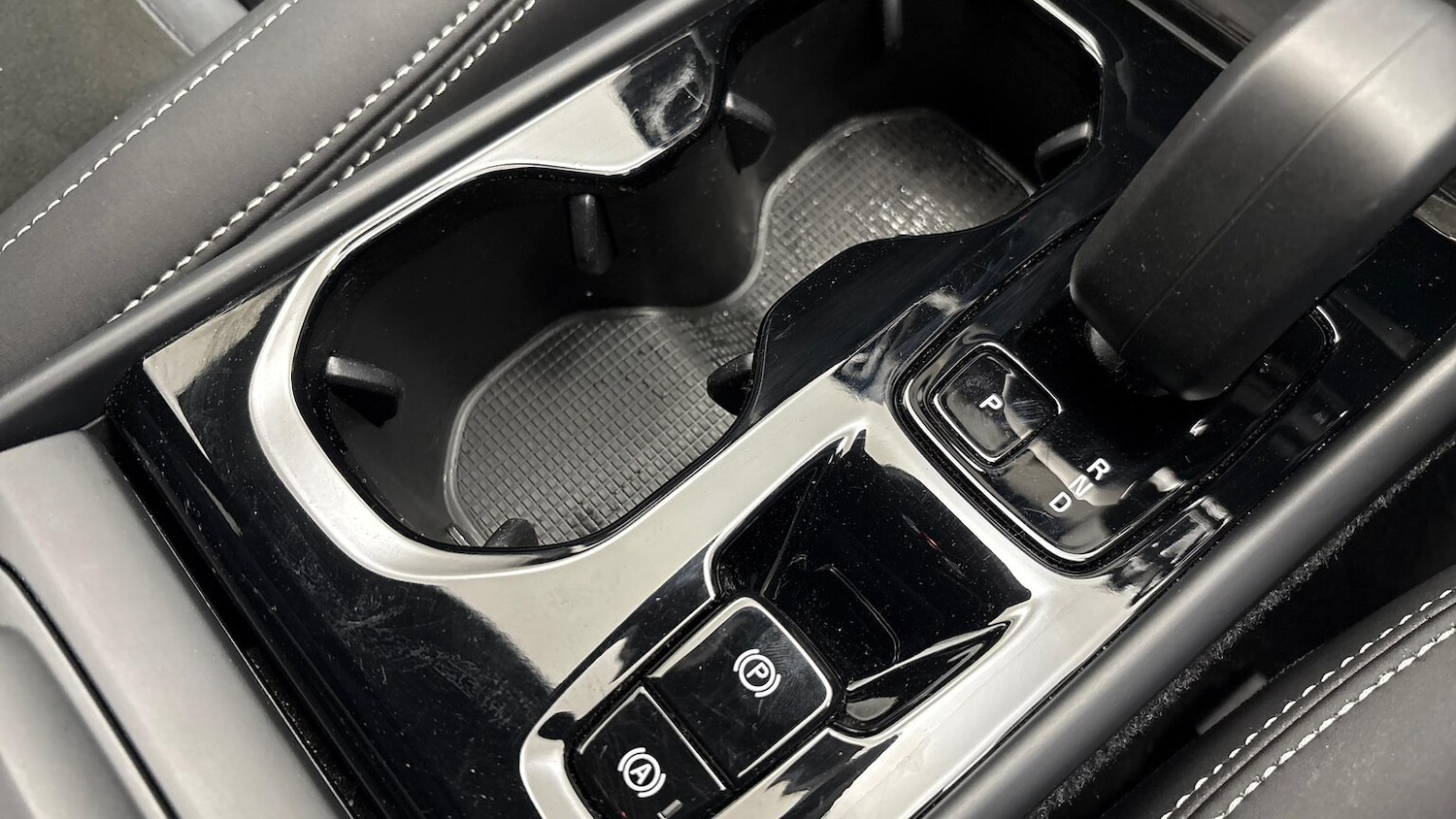 Used Volvo XC40 2025 for sale - 76422369: Photo 27