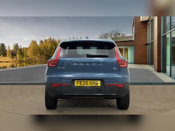 Used Volvo XC40 2025 for sale - 76422369: Photo