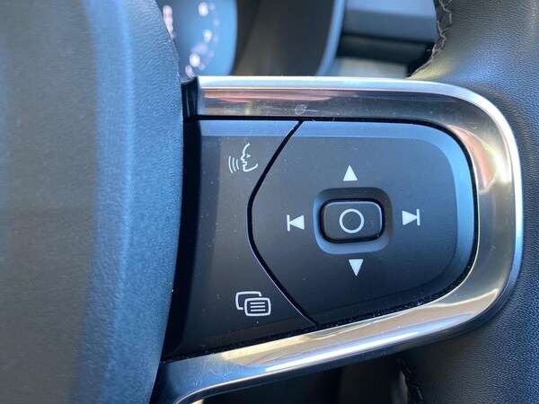 Used Volvo XC40 2021 for sale - 76187189: Photo 26