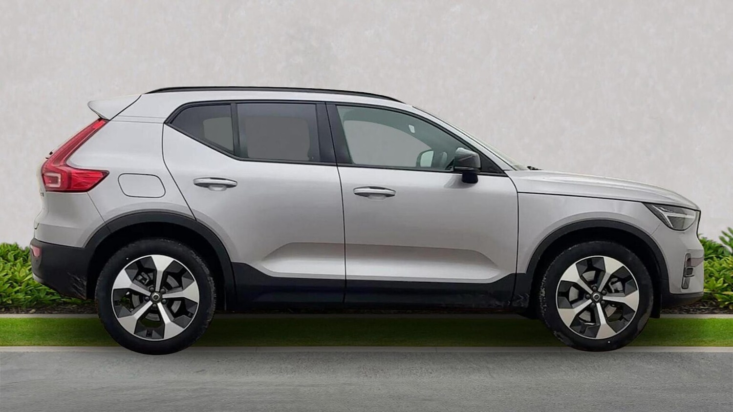 Used Volvo XC40 2025 for sale - 77715398: Photo 3